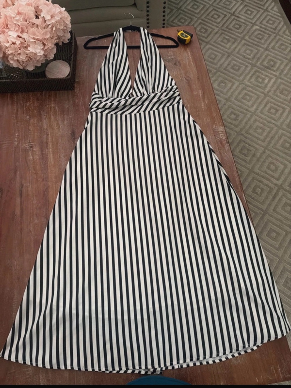 Commense Black and White Striped Halter Maxi Dress with pockets - Picture 4 of 5